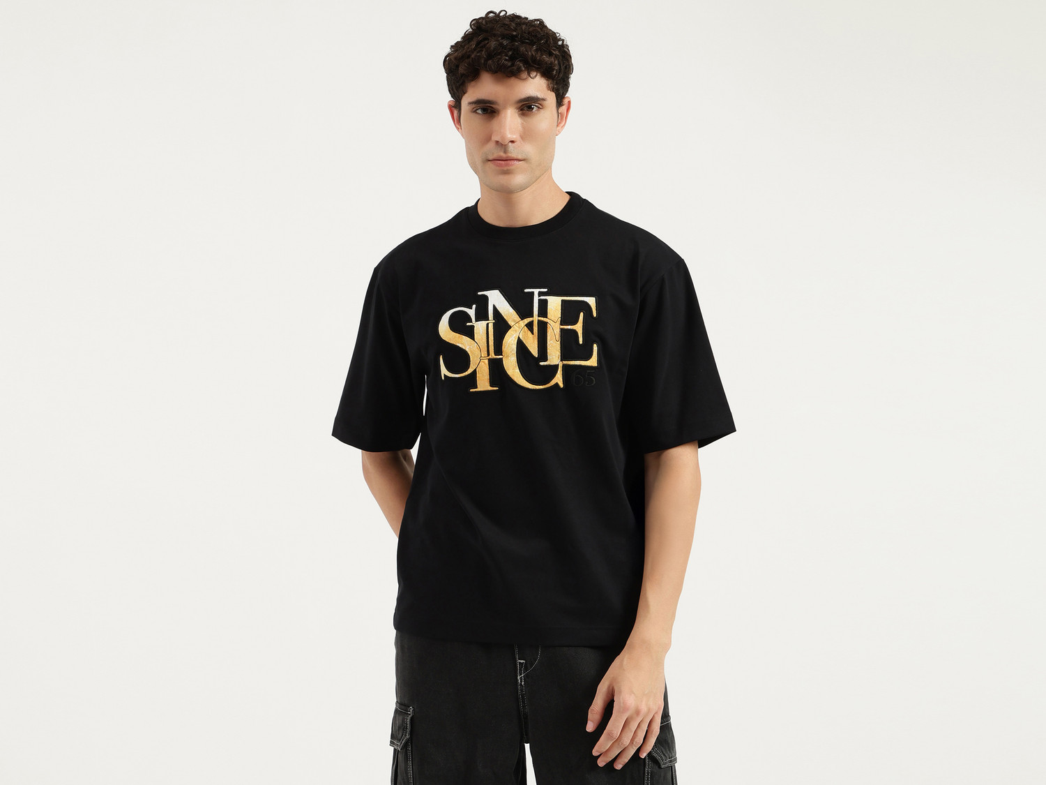 Image of United Colors of Benetton Typography Men Crew Neck Black T-Shirt