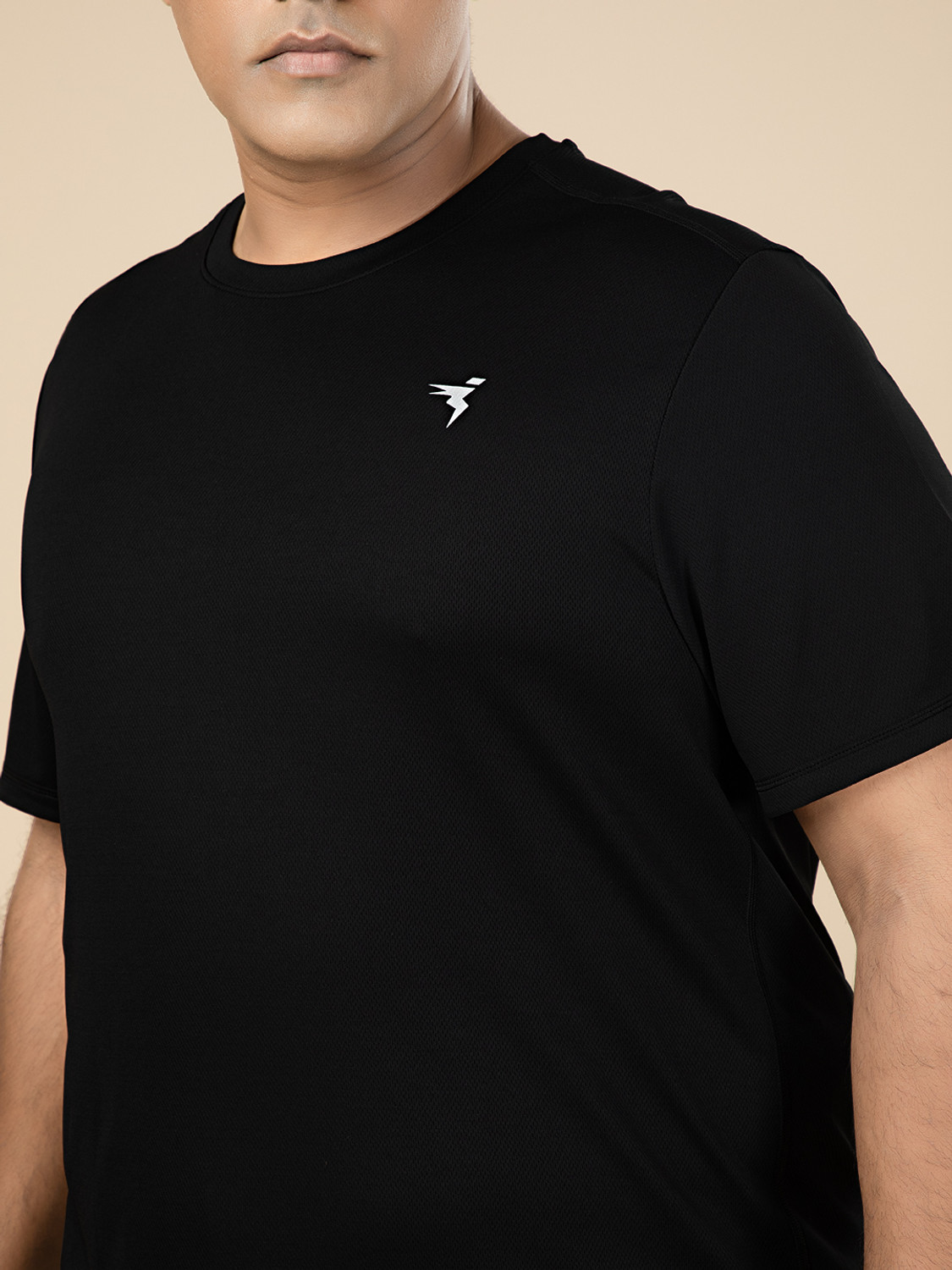 Image of TECHNOSPORT Solid Men Round Neck Black T-Shirt