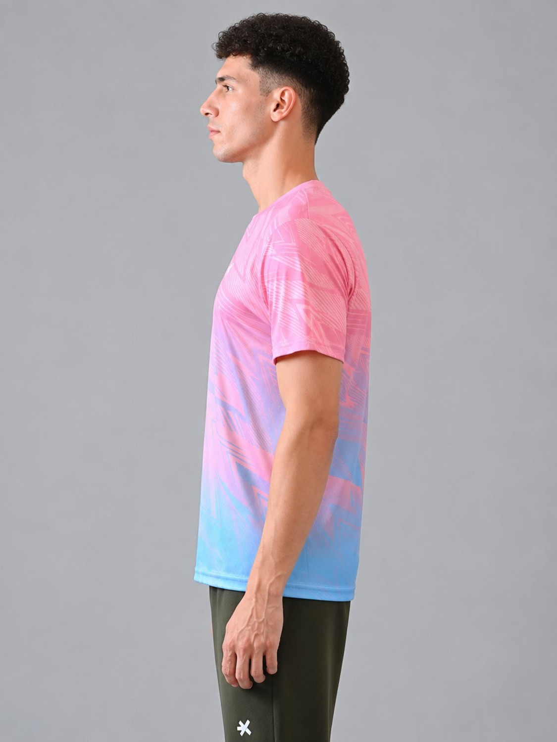 Image of HRX by Hrithik Roshan Men Printed Round Neck Polyester Pink, Blue T-Shirt
