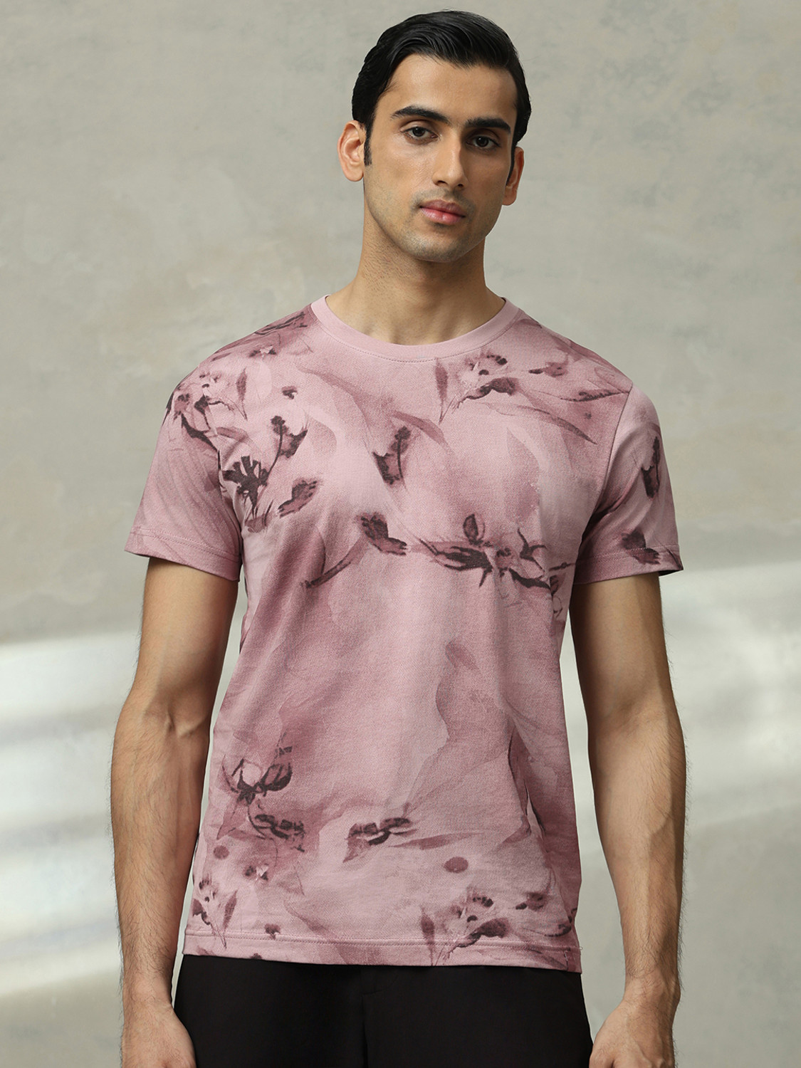 Image of MUFTI Printed Men Round Neck Pink T-Shirt