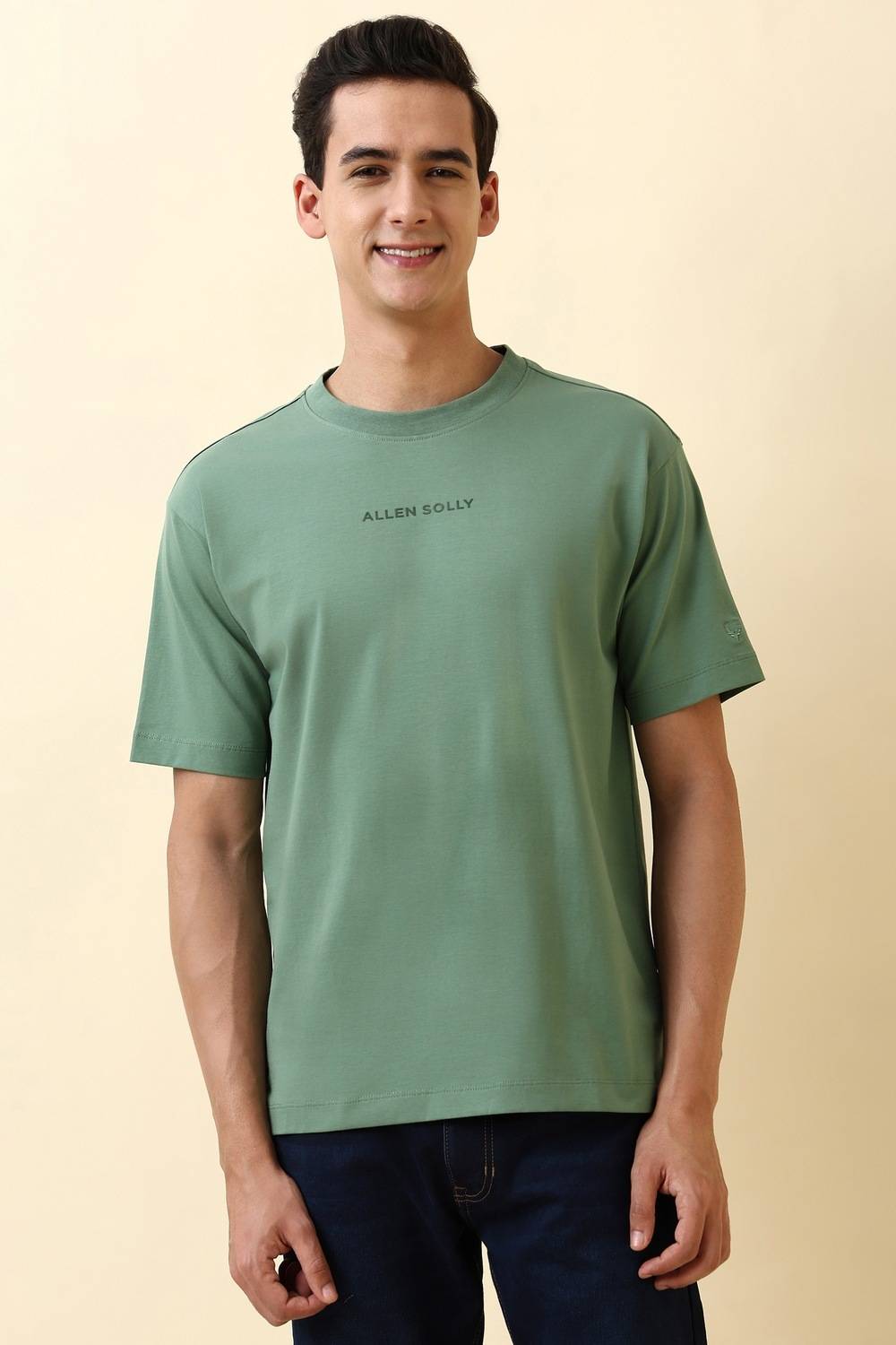 Allen Solly Solid Men Crew Neck Green T-Shirt