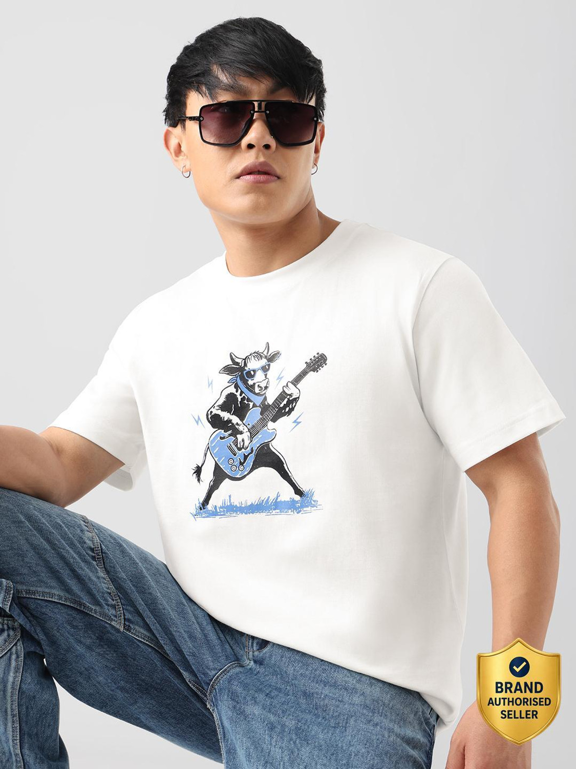 Image of The Souled Store Graphic Print Men Round Neck White T-Shirt