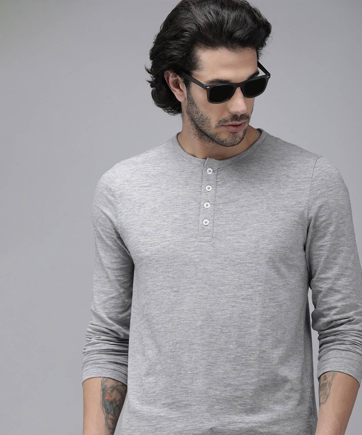 Roadster Solid Men Henley Neck Grey T-Shirt - Buy Roadster Solid