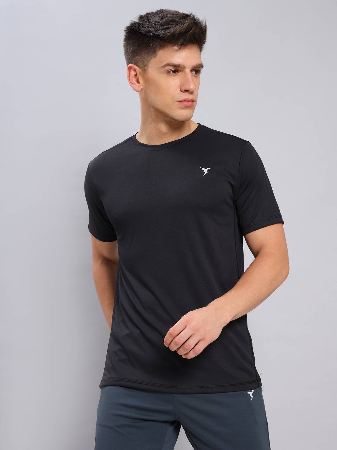 TECHNOSPORT Men Solid Round Neck Polyester Black T-Shirt