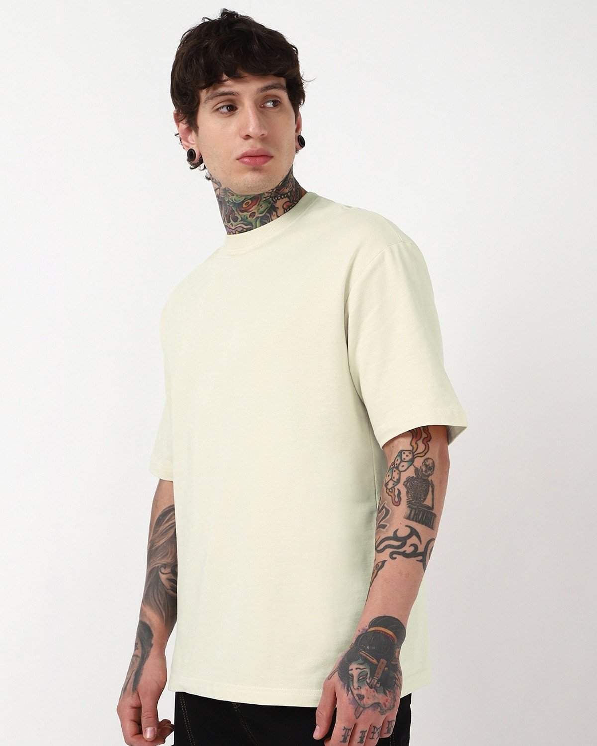 Image of BEWAKOOF Solid Men Round Neck Beige T-Shirt