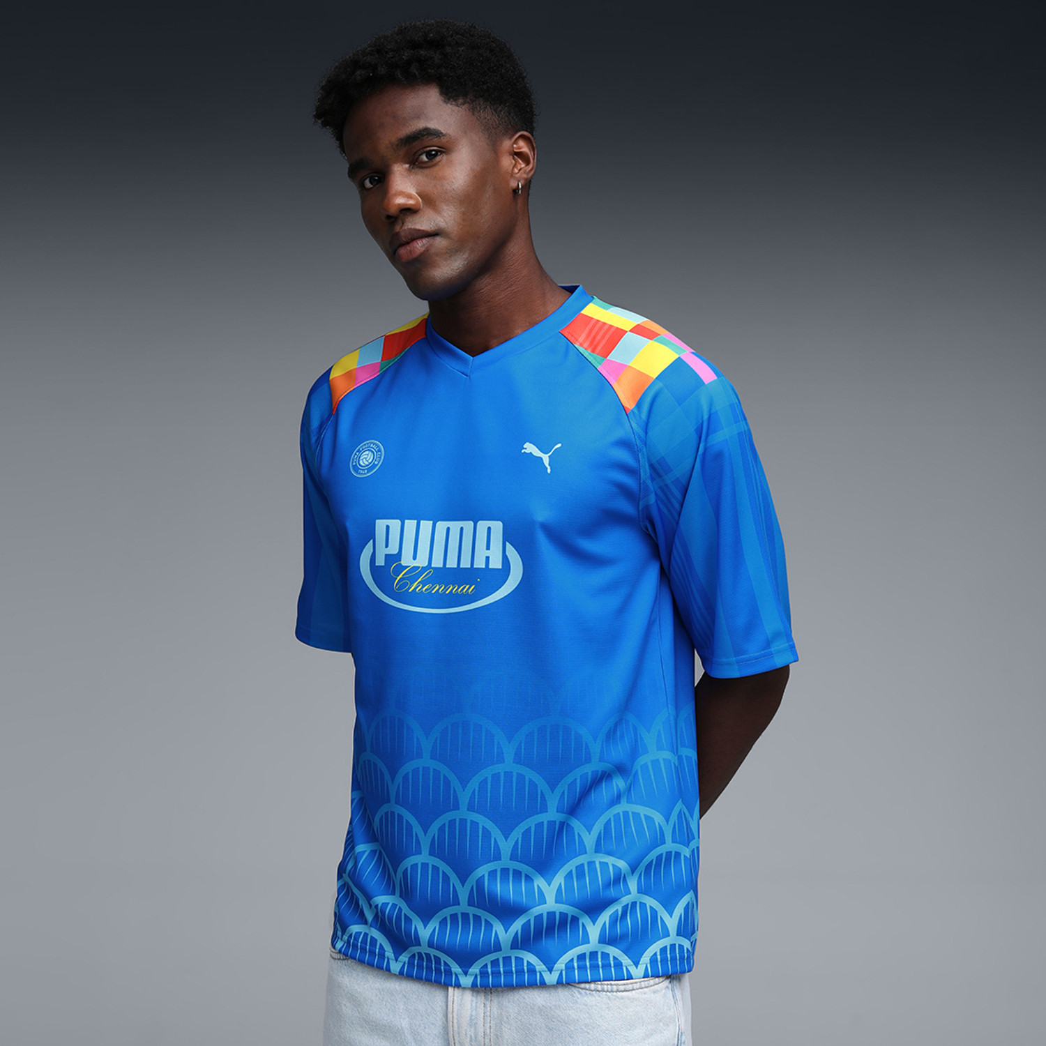 PUMA Colorblock Men V Neck Blue T-Shirt