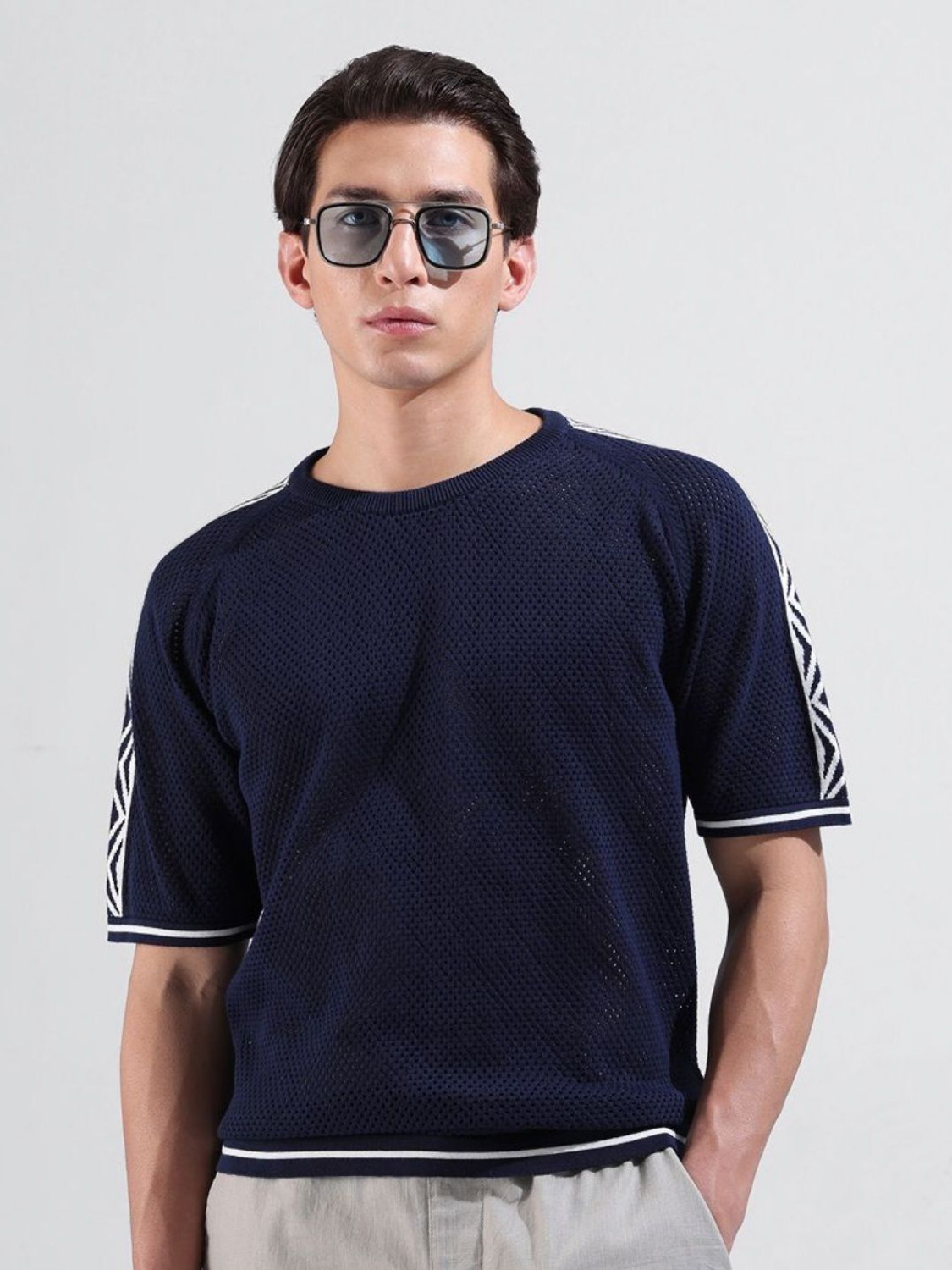 Image of The Indian Garage Co. Solid Men Crew Neck Blue T-Shirt