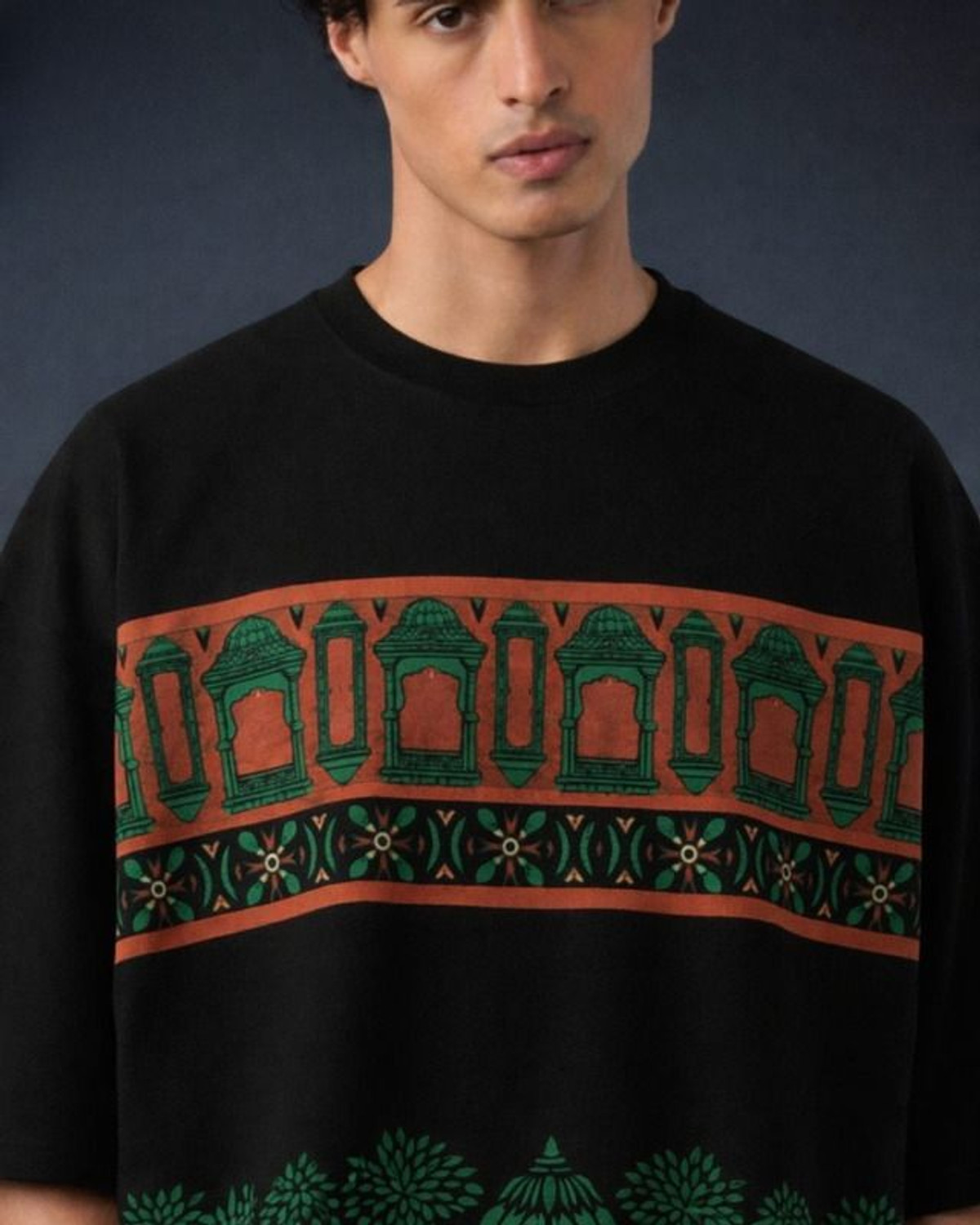 Image of Larren Devis Printed Men Round Neck Black T-Shirt