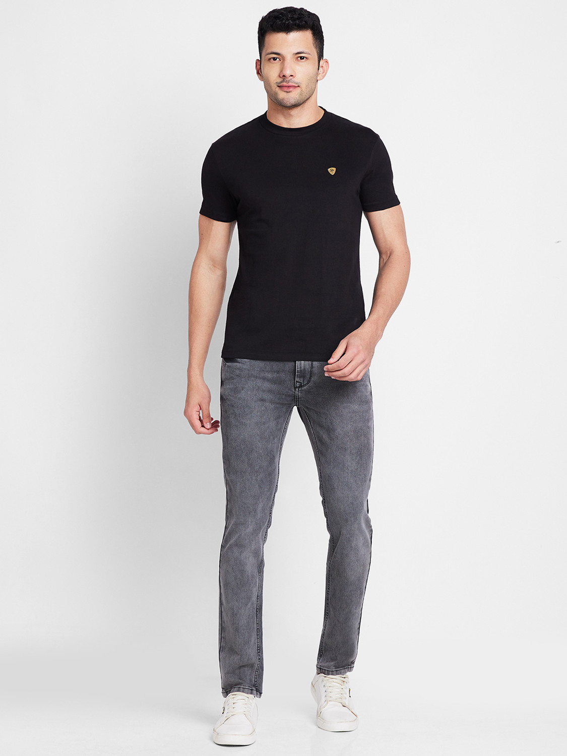 Image of BEING HUMAN Solid Men Round Neck Black T-Shirt