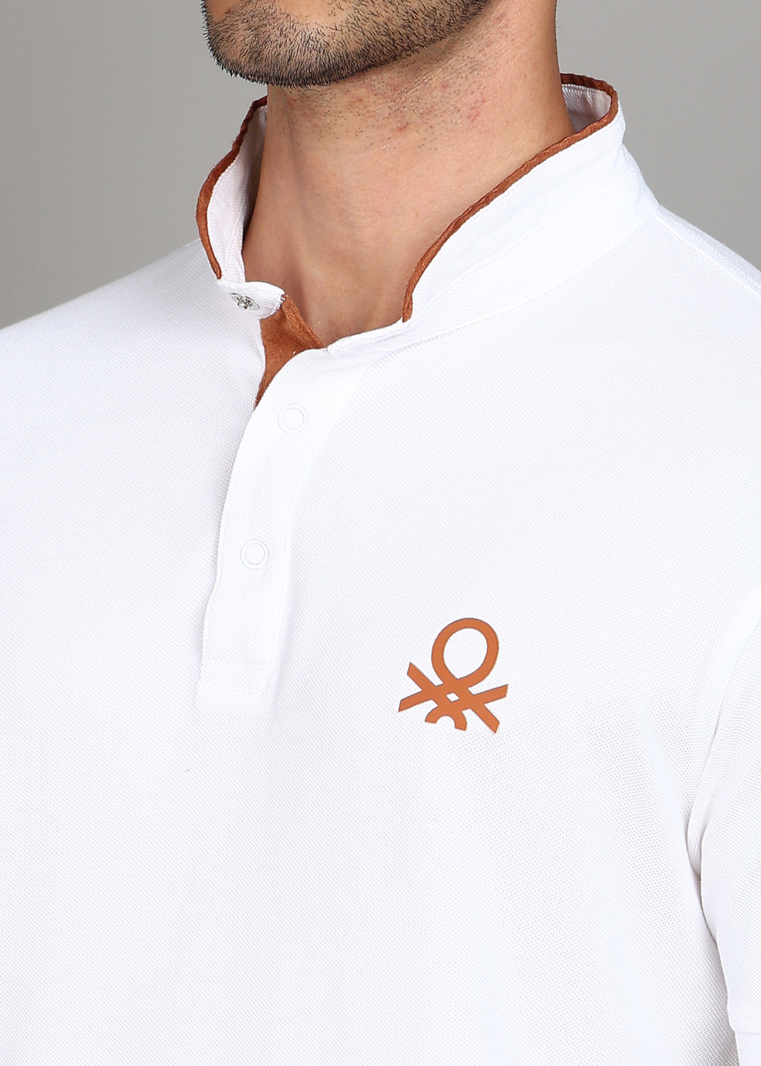 Image of United Colors of Benetton Men Solid Mandarin Collar Pure Cotton White T-Shirt