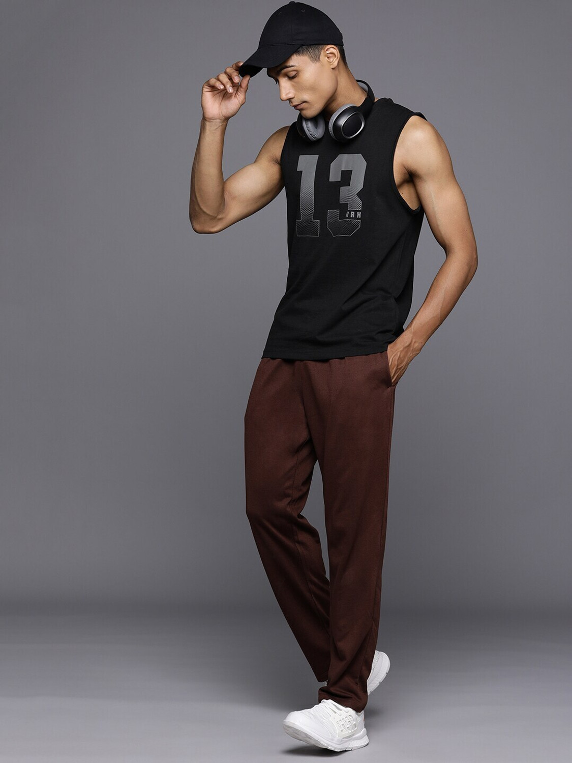 Image of HRX by Hrithik Roshan Printed Men Round Neck Black T-Shirt