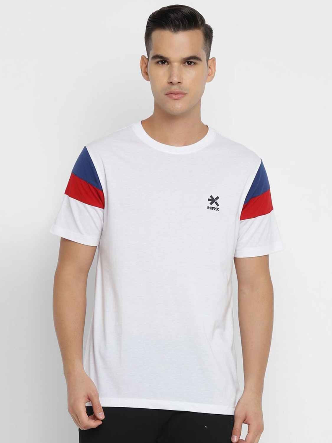 Image of HRX by Hrithik Roshan Solid Men Round Neck White T-Shirt