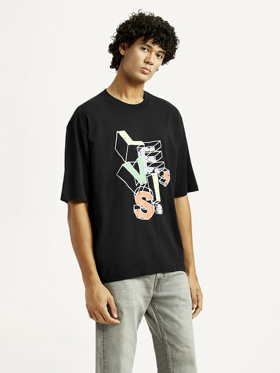 Image of LEVI'S Printed Men Round Neck Black T-Shirt