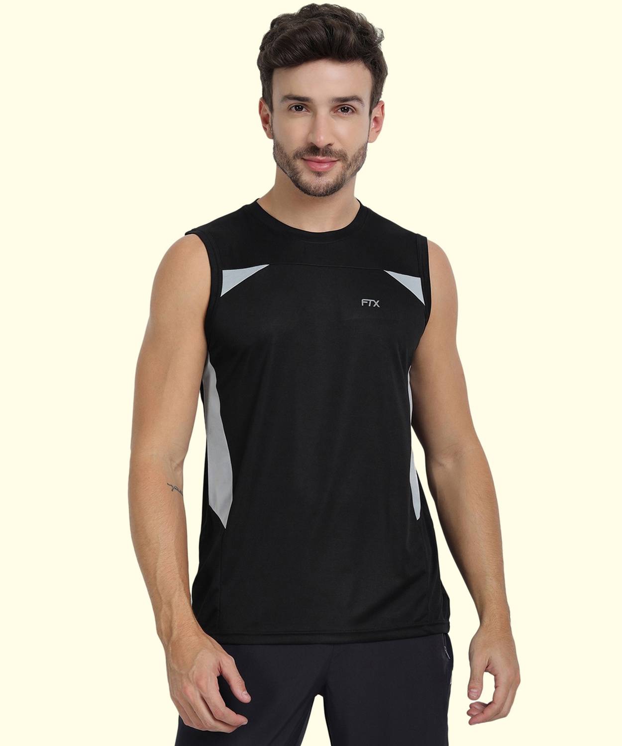 FTX Men Colorblock Round Neck Polyester Black T-Shirt