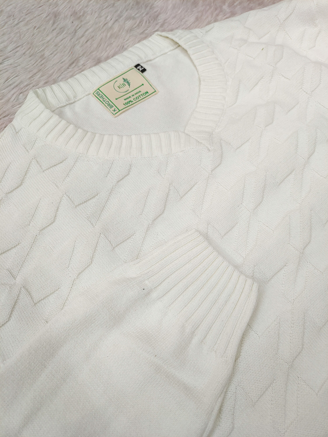 Image of HouseOfCommon Solid Men Round Neck White T-Shirt