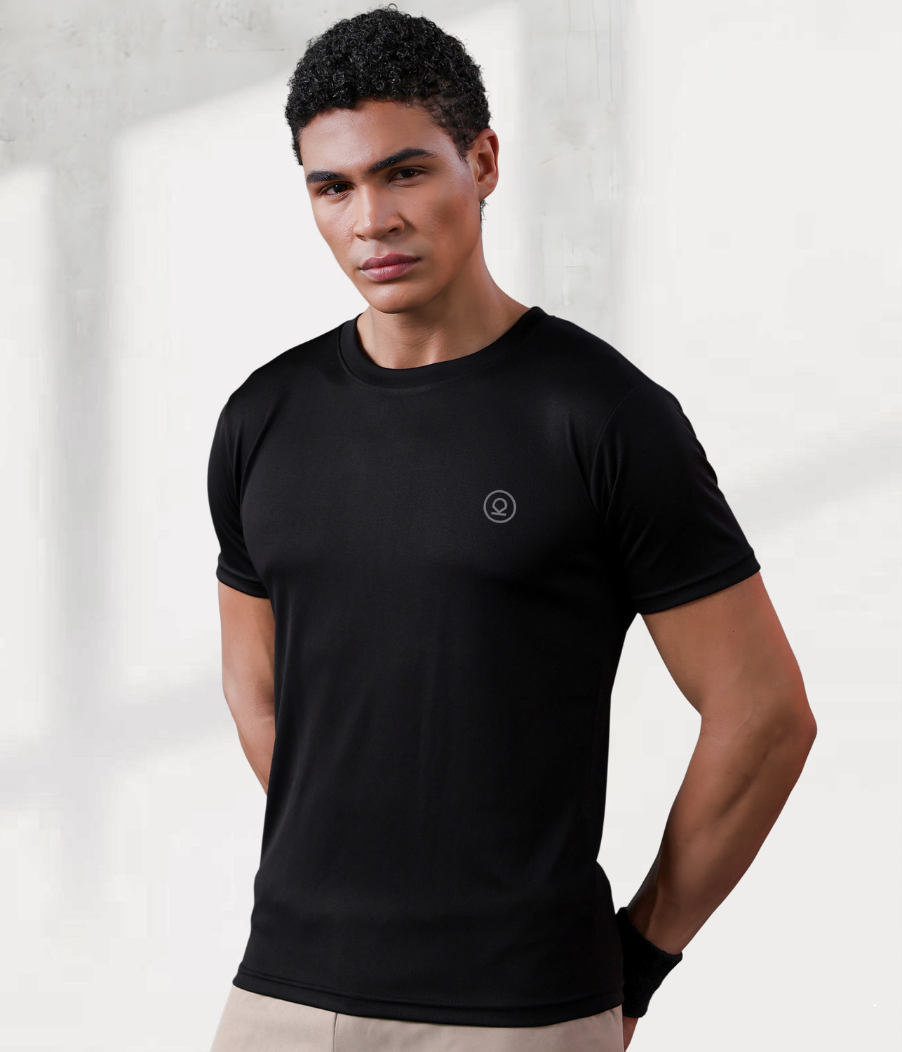 Image of CHKOKKO Solid Men Round Neck Black T-Shirt