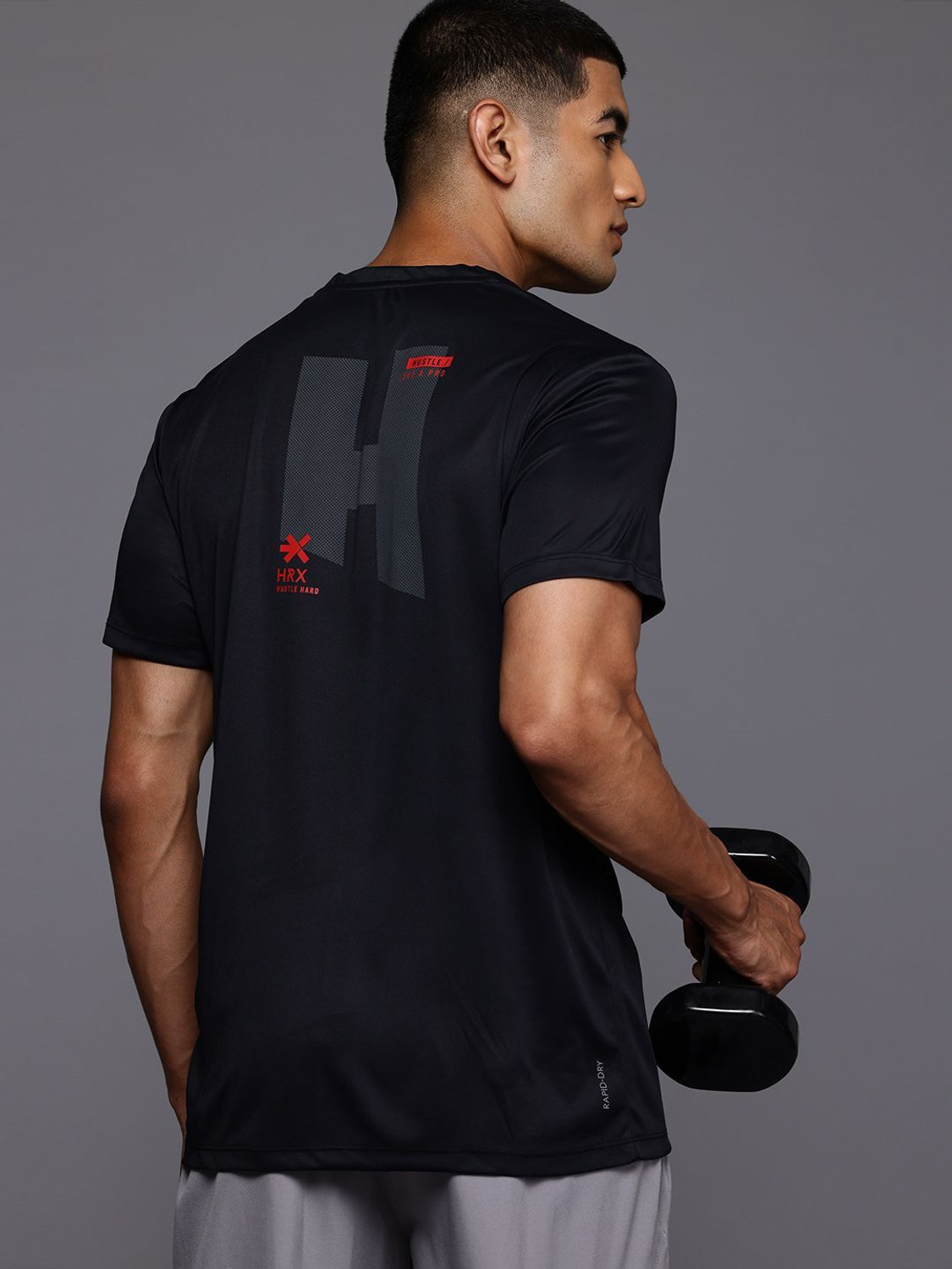 Image of HRX by Hrithik Roshan Printed Men Round Neck Black T-Shirt