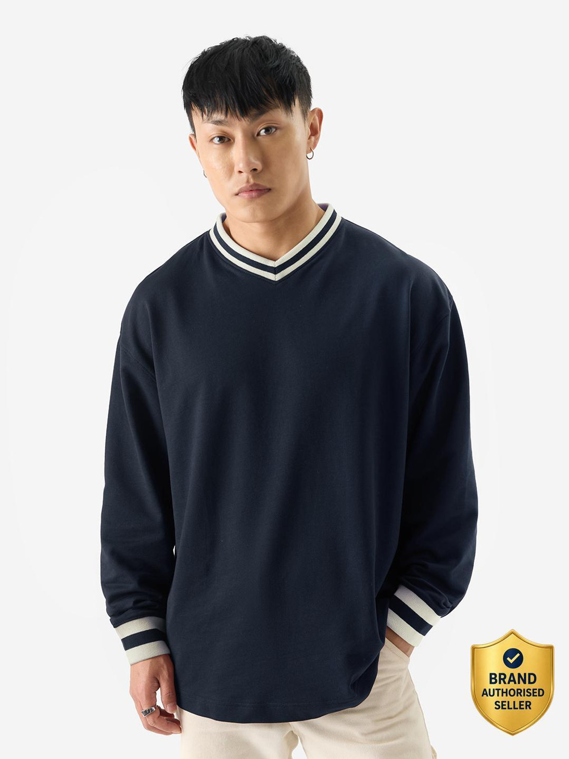 Image of The Souled Store Solid Men Round Neck Blue T-Shirt
