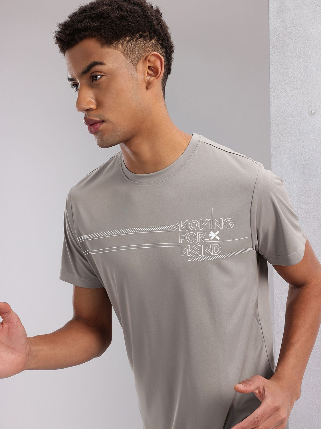 Image of HRX by Hrithik Roshan Printed Men Round Neck Grey T-Shirt