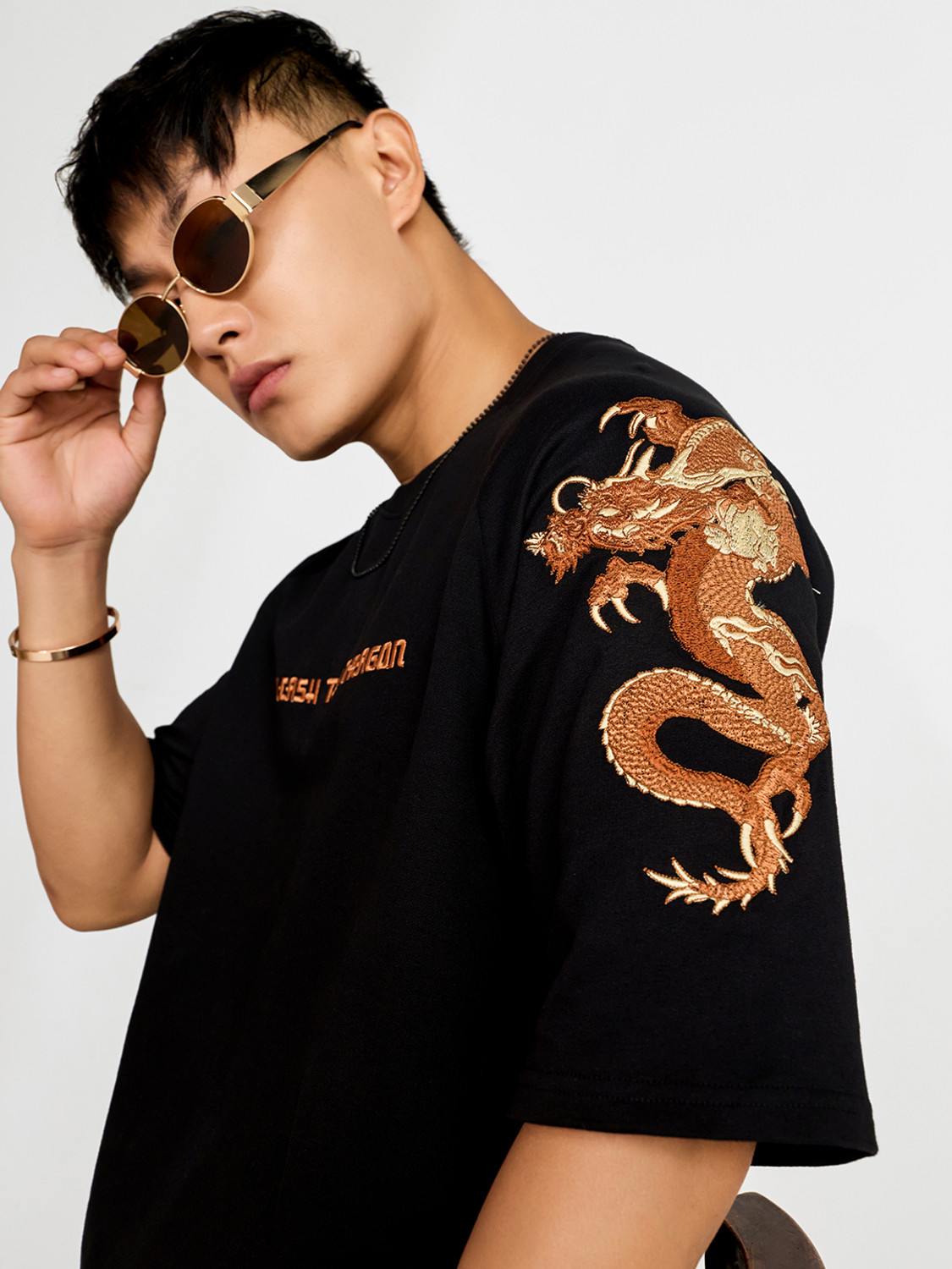 Image of MyDesignation Embroidered Men Crew Neck Black T-Shirt