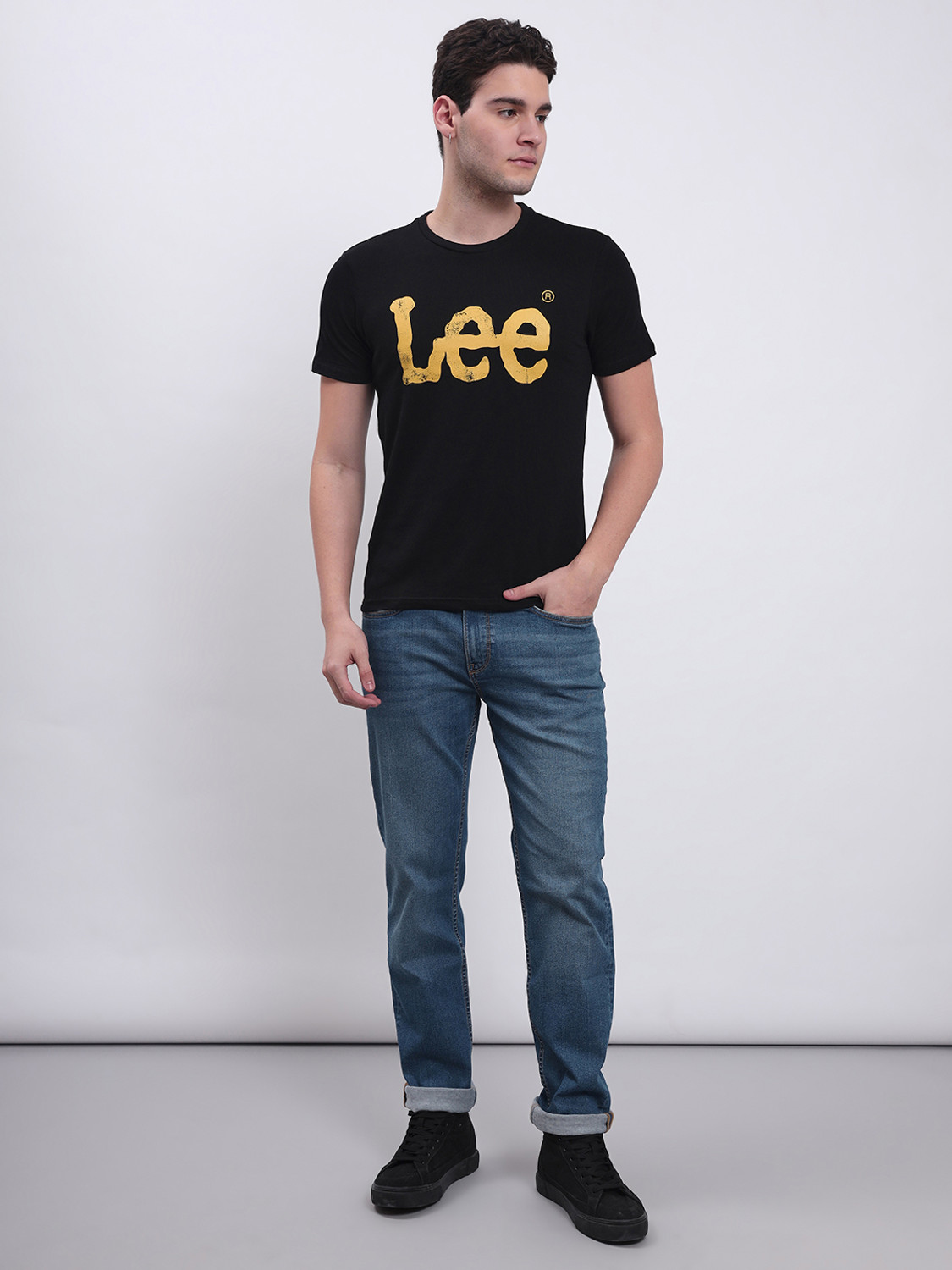 Image of LEE Solid Men Crew Neck Black T-Shirt