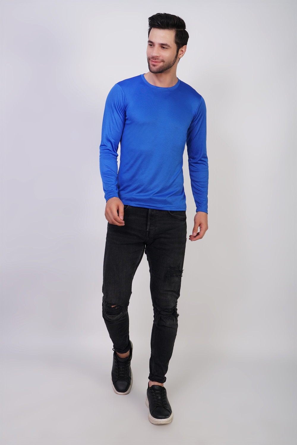 Image of KASPY Solid Men Round Neck Blue T-Shirt