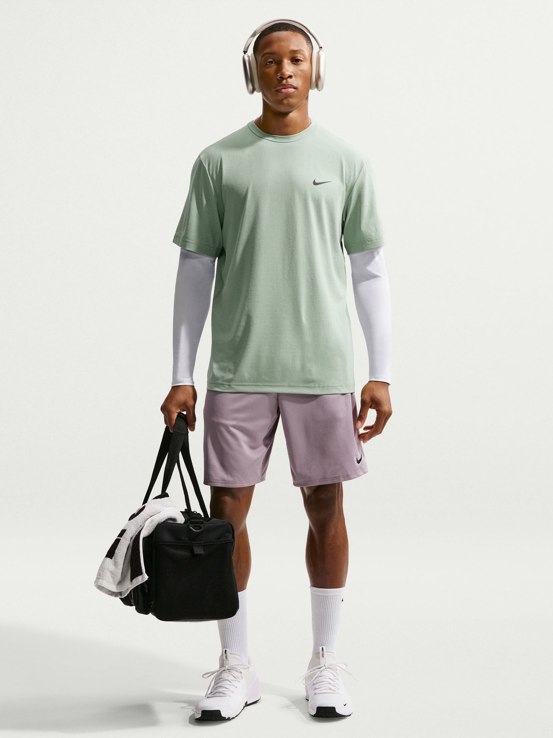 Image of NIKE Solid Men Crew Neck Light Green T-Shirt