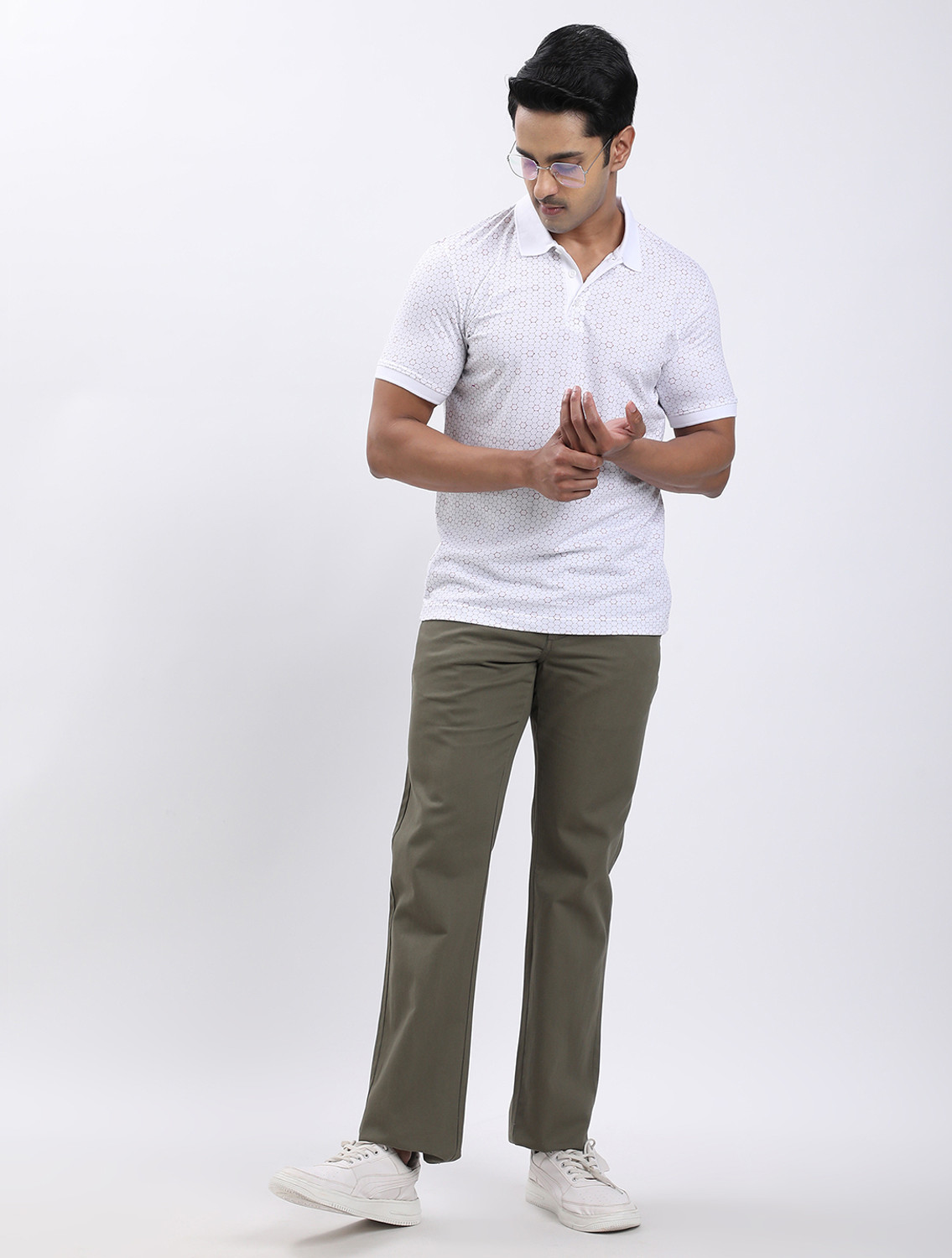 Image of INDIAN TERRAIN Printed Men Polo Neck White T-Shirt