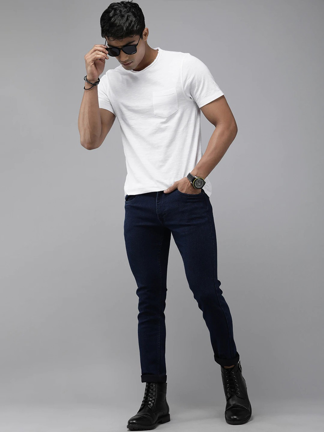 Image of Roadster Solid Men Round Neck White T-Shirt