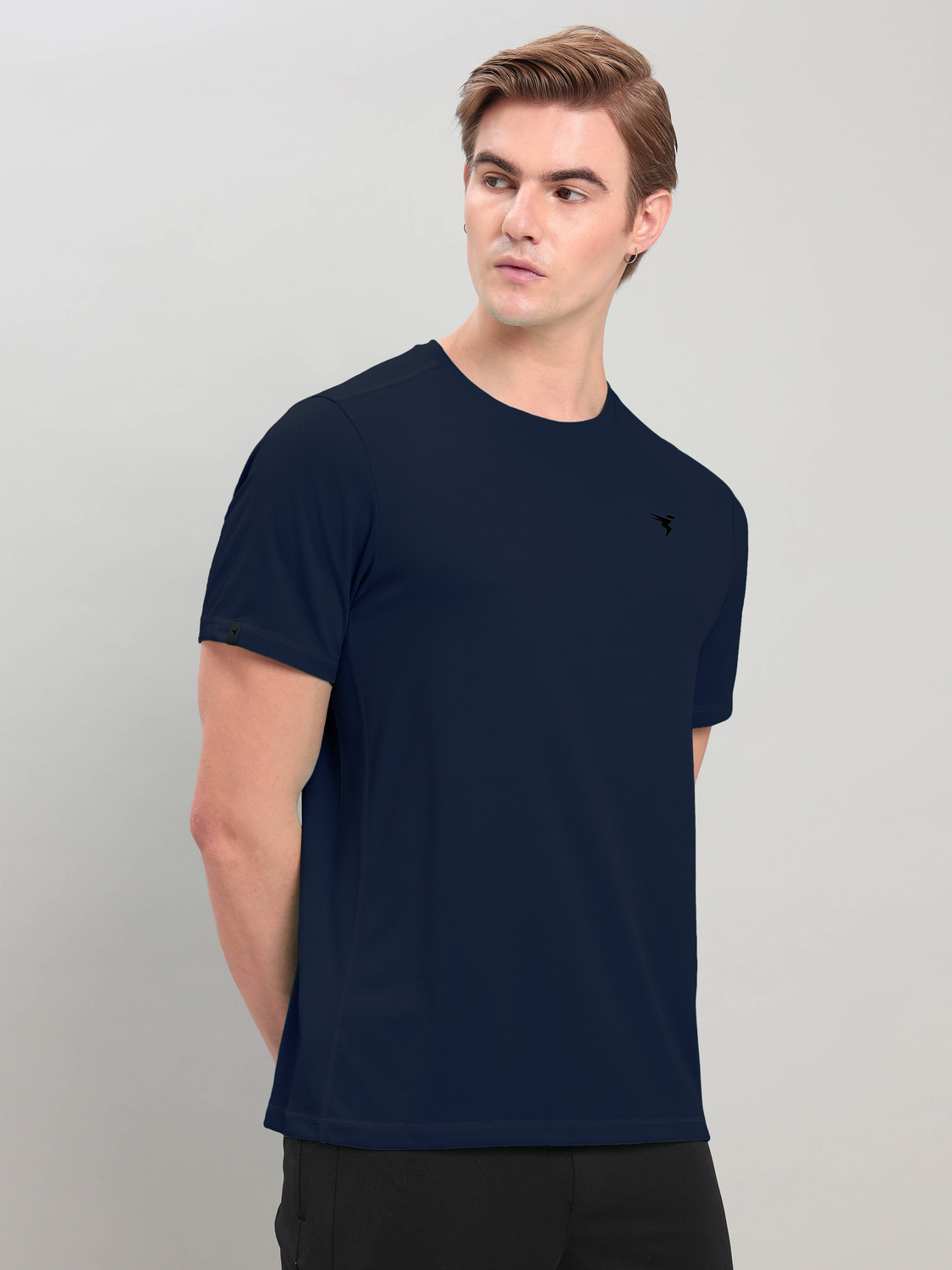 Image of TECHNOSPORT Solid Men Round Neck Navy Blue T-Shirt
