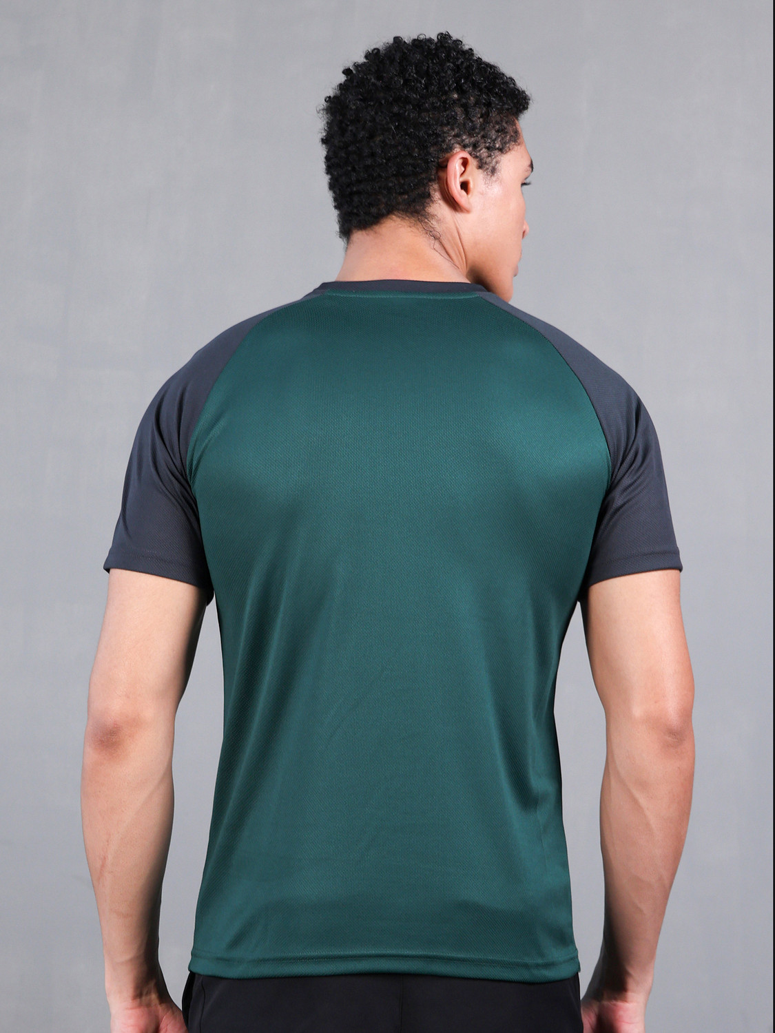 Image of CHKOKKO Colorblock Men Round Neck Green T-Shirt