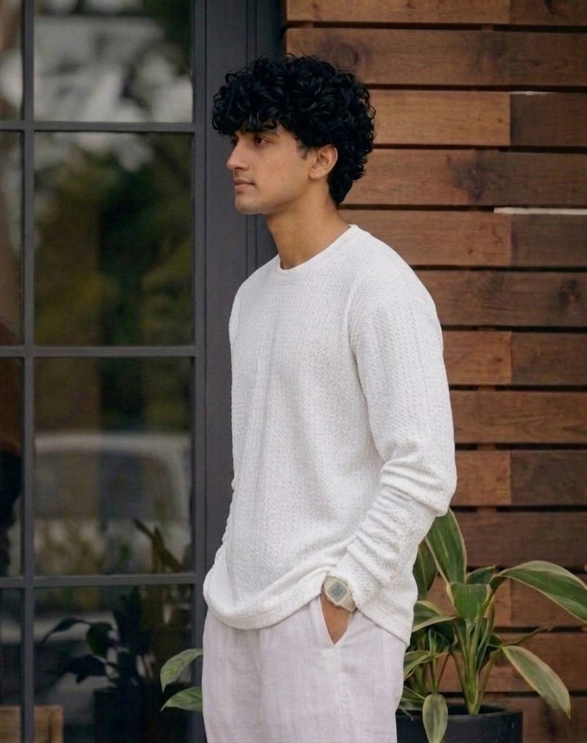 Avictor Men White Round Neck T-Shirt - Image 3