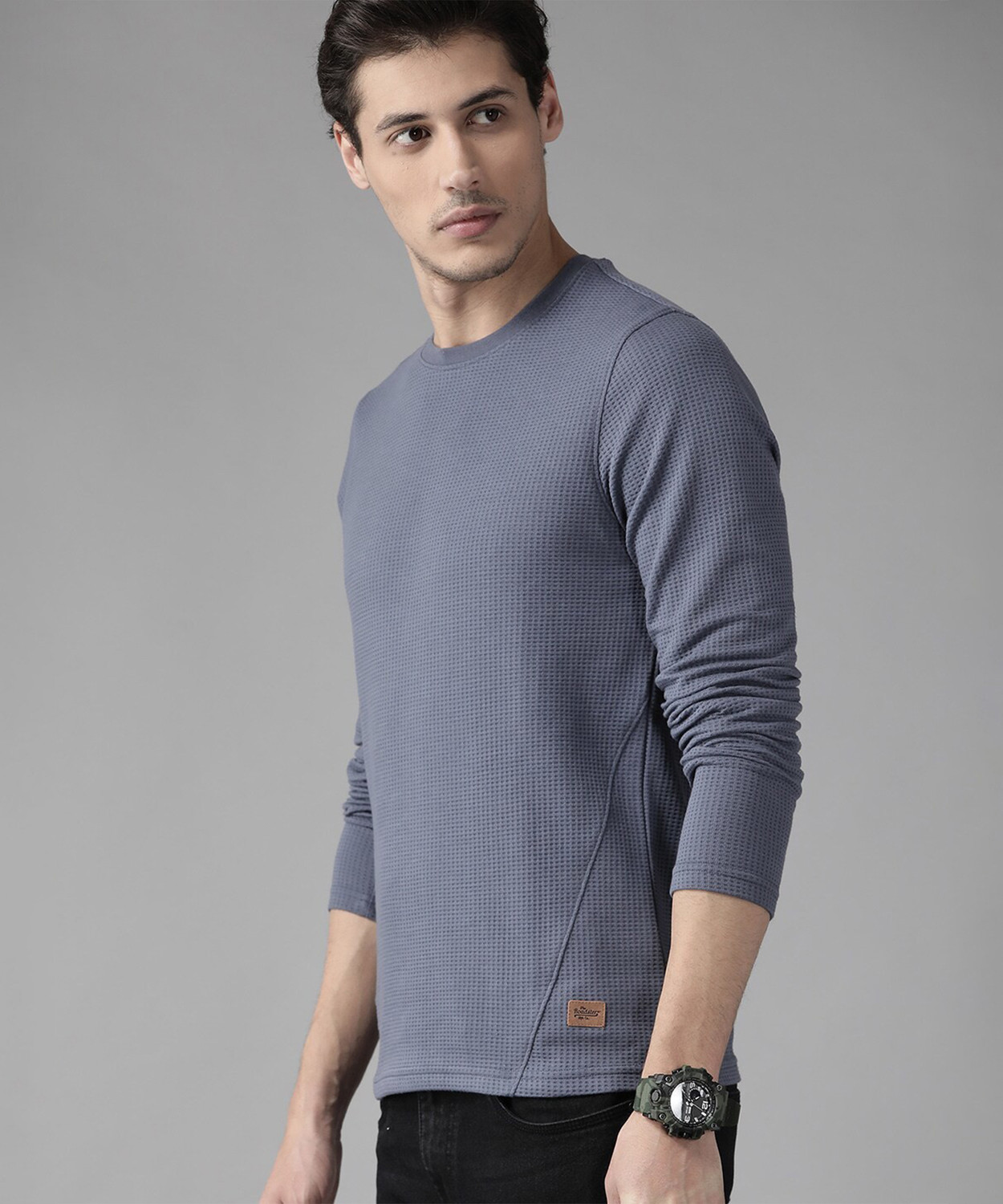 Image of Roadster Solid Men Round Neck Grey T-Shirt