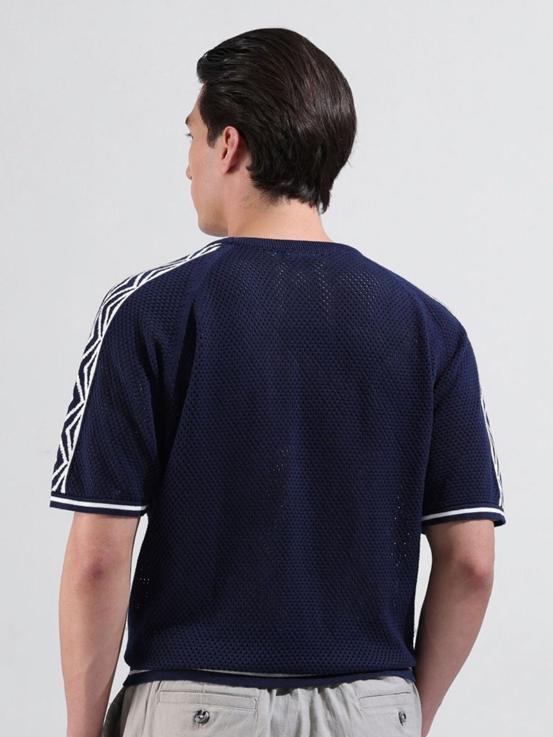 Image of The Indian Garage Co. Solid Men Crew Neck Blue T-Shirt