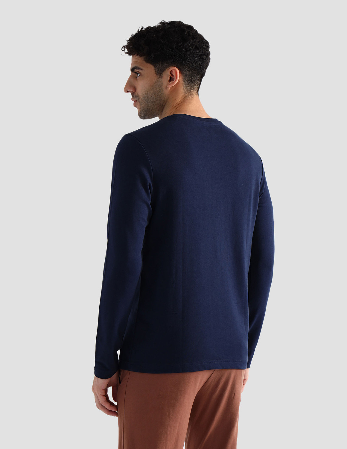 Image of U.S. POLO ASSN. Solid Men Crew Neck Blue T-Shirt