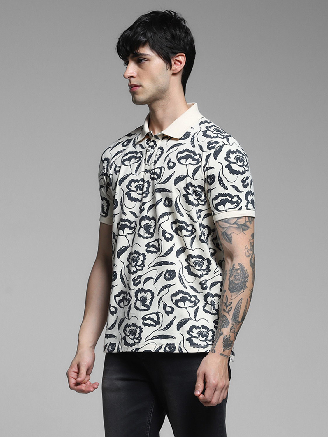 Image of JACK & JONES Solid Men Polo Neck White T-Shirt