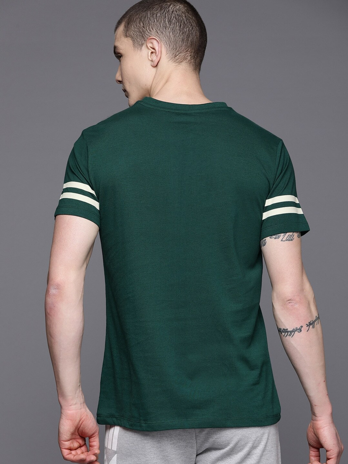 Image of HRX by Hrithik Roshan Men Printed Round Neck Cotton Blend Green T-Shirt