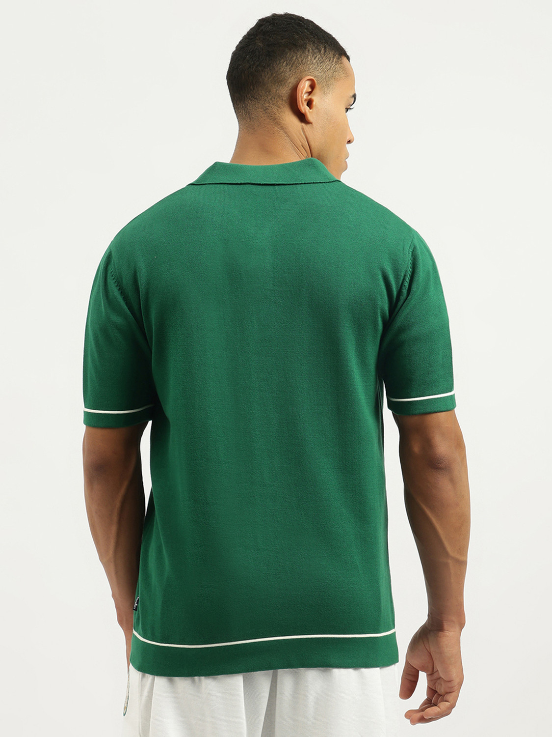 Image of United Colors of Benetton Solid Men Polo Neck Green T-Shirt