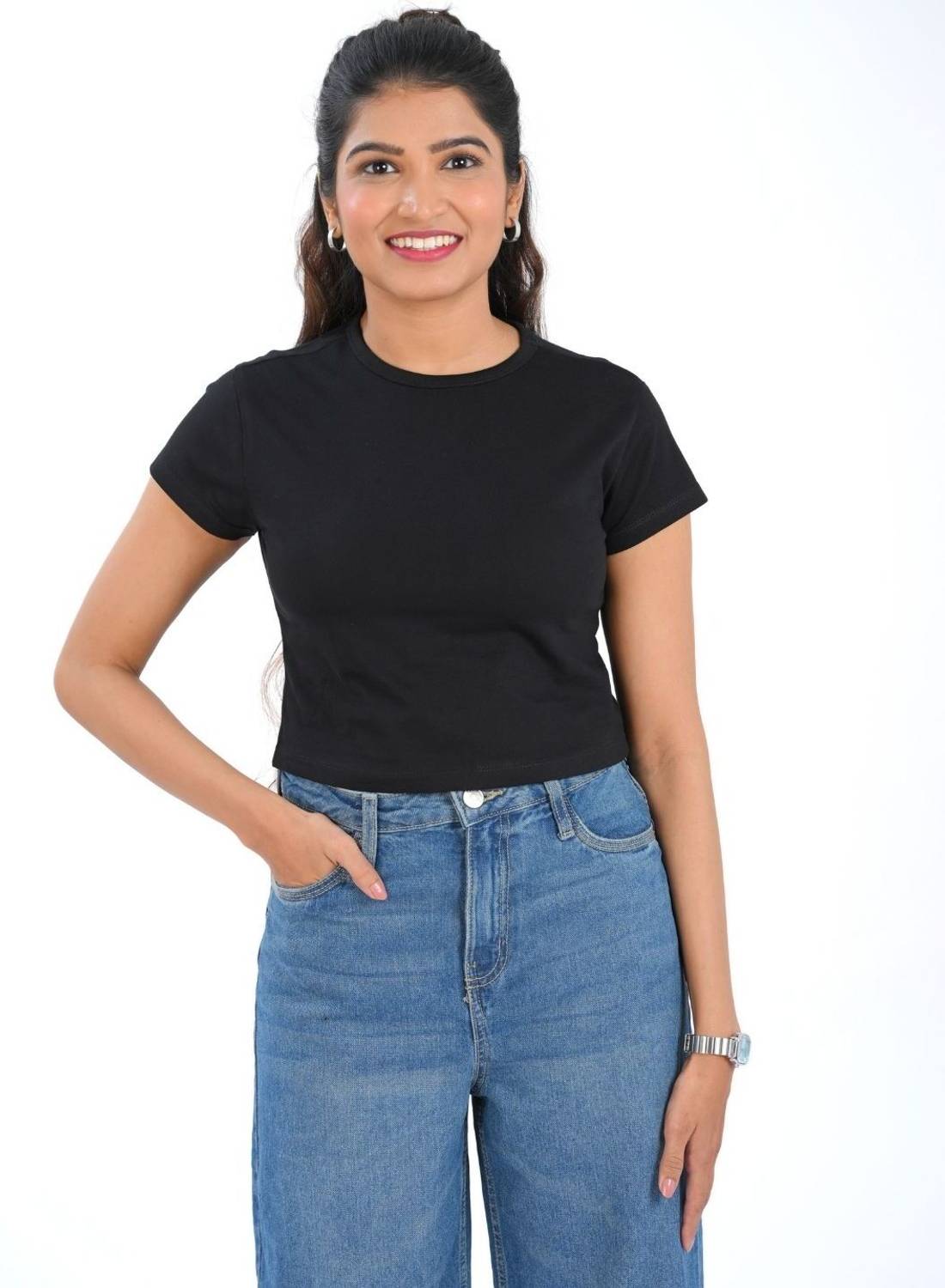 30 Looks Solid Women Crew Neck Black T-Shirt