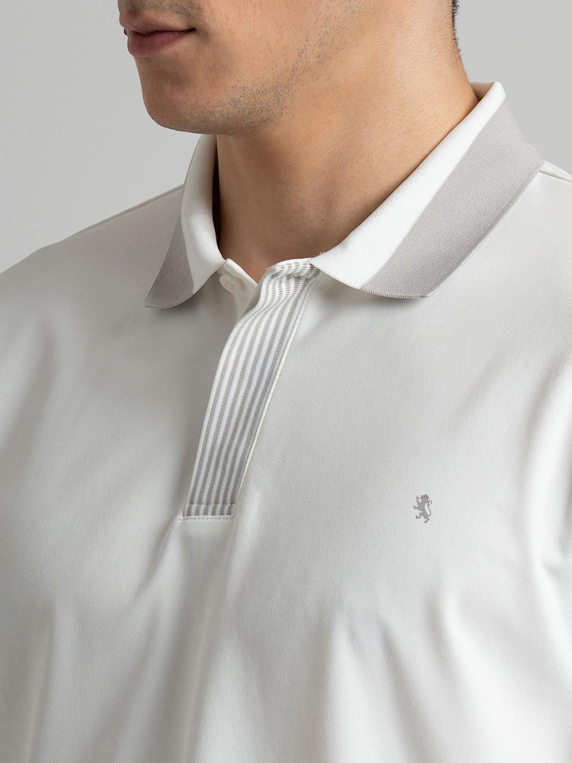 Image of RED TAPE Solid Men Polo Neck White T-Shirt
