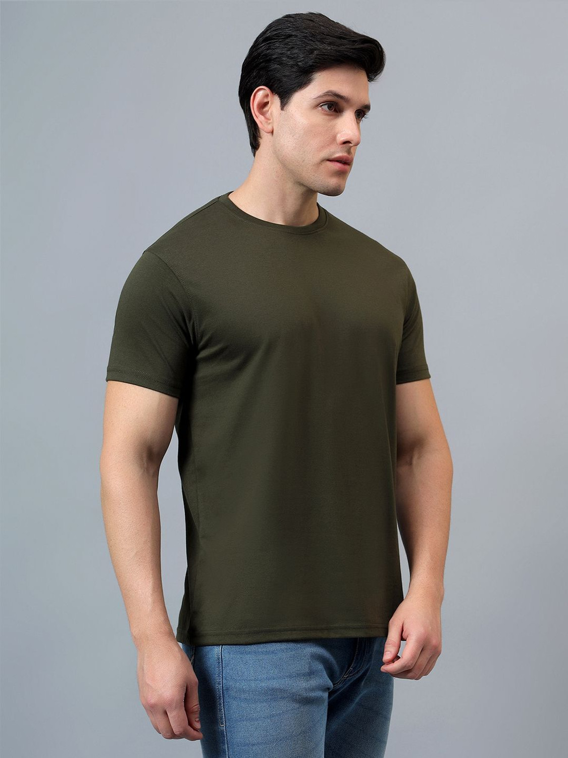 Image of CANTABIL Solid Men Round Neck Green T-Shirt