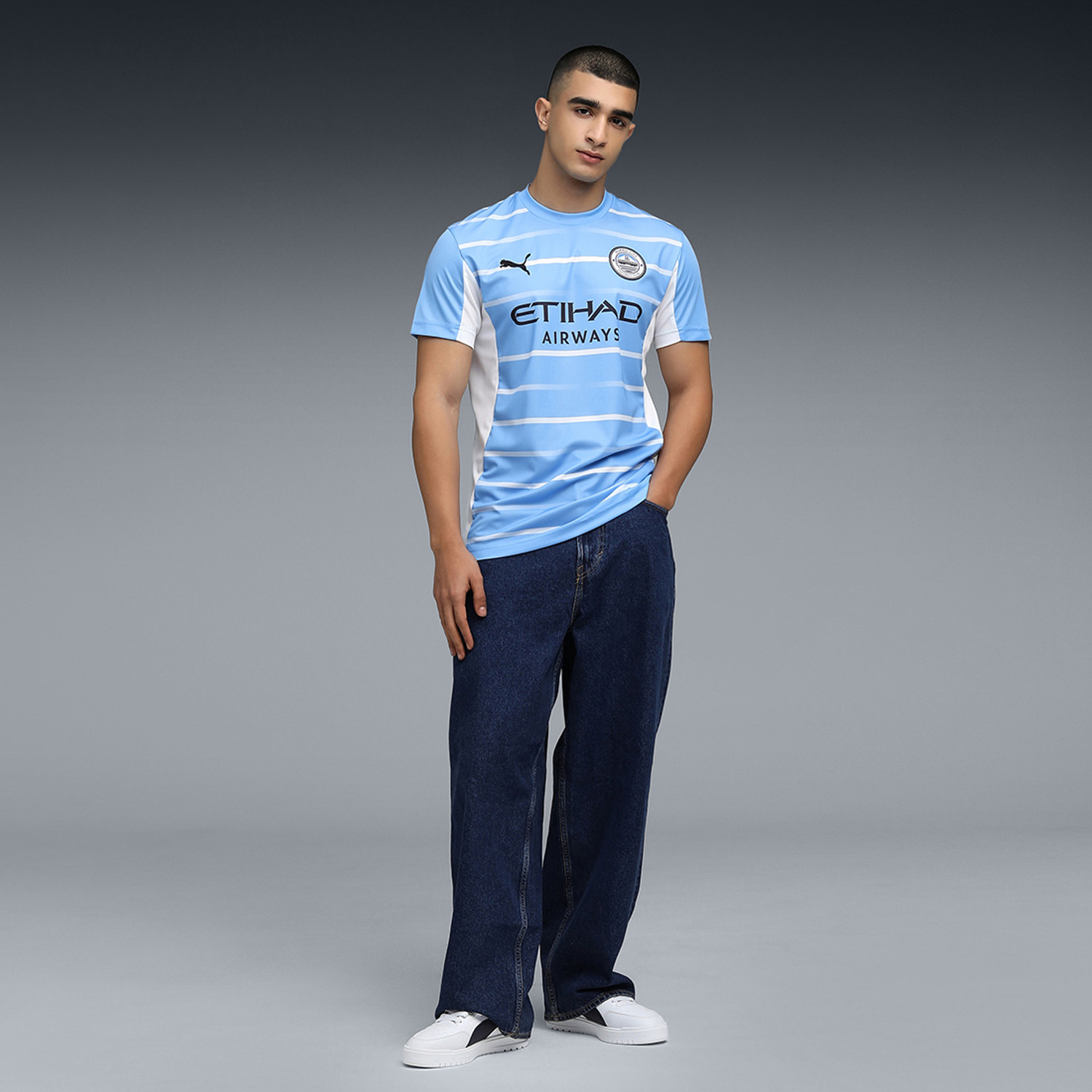 Image of PUMA Solid Men Crew Neck Blue T-Shirt
