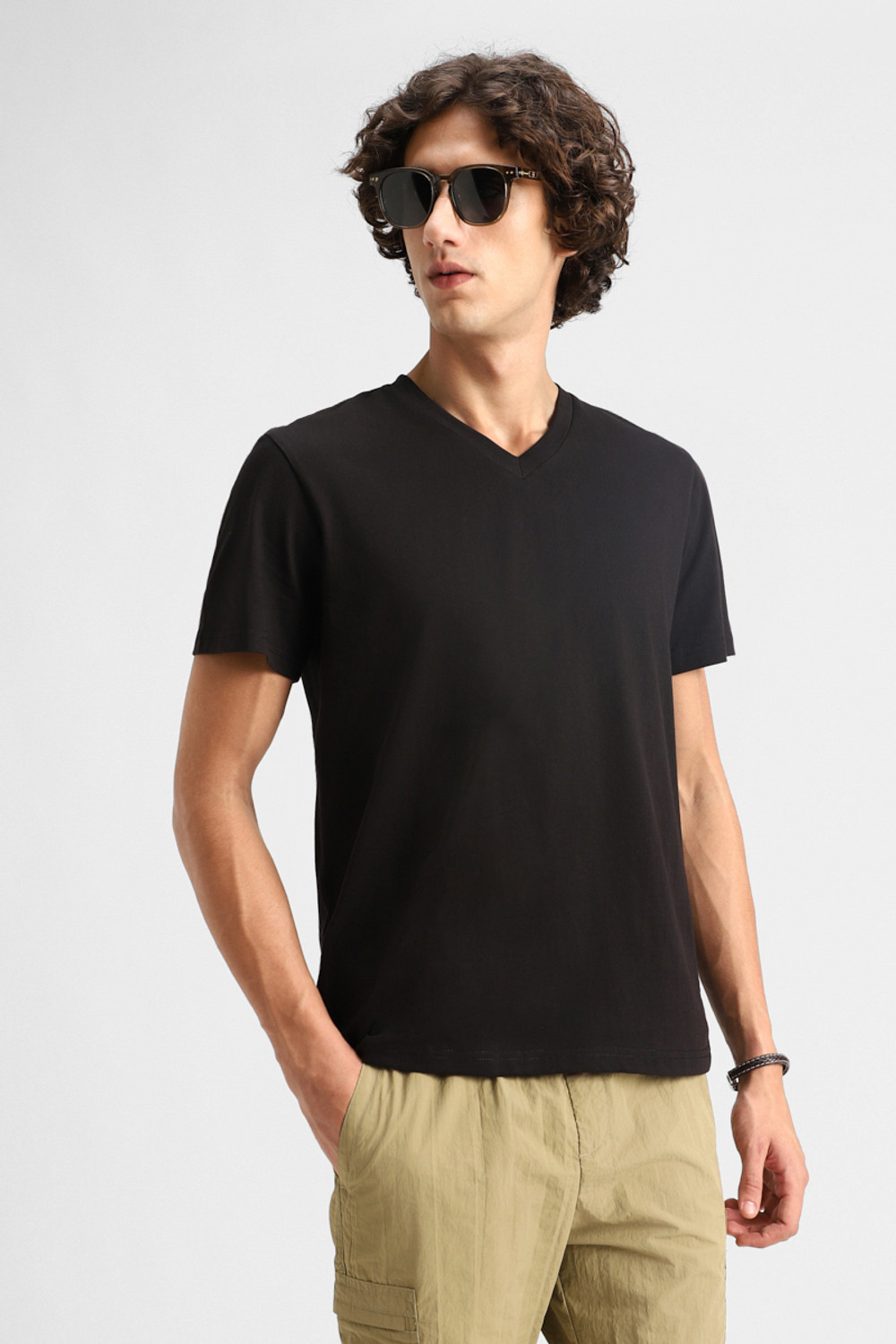 Image of Snitch Solid Men V Neck Black T-Shirt