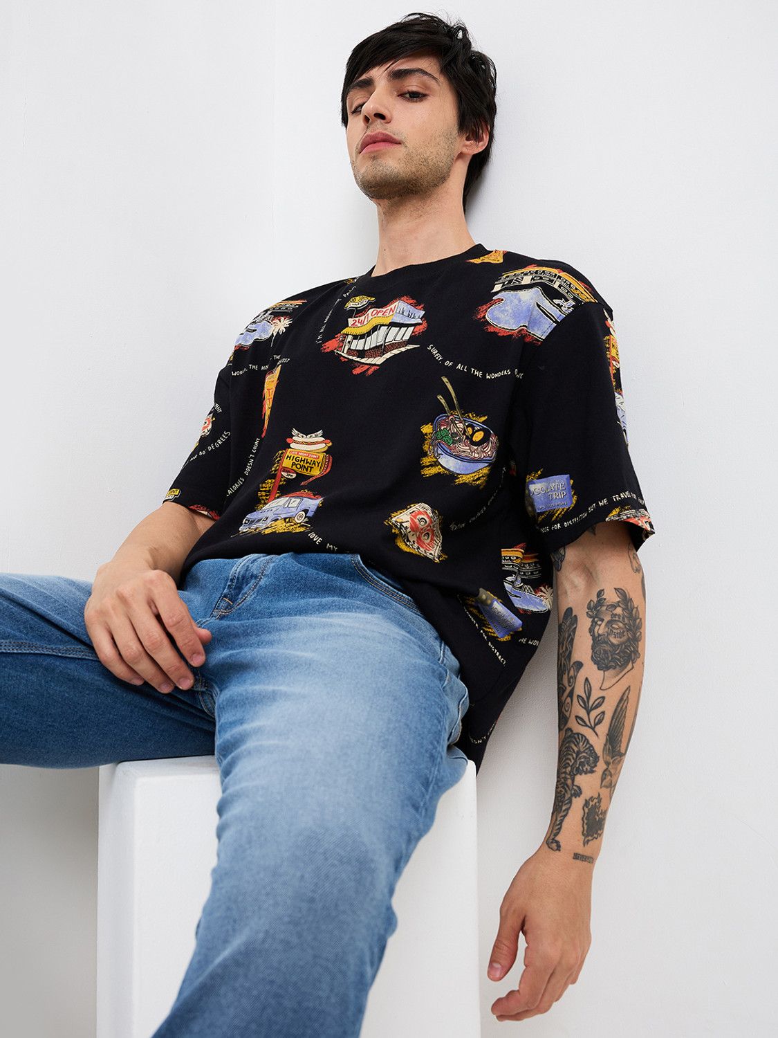 Image of Spykar Printed Men Round Neck Black T-Shirt