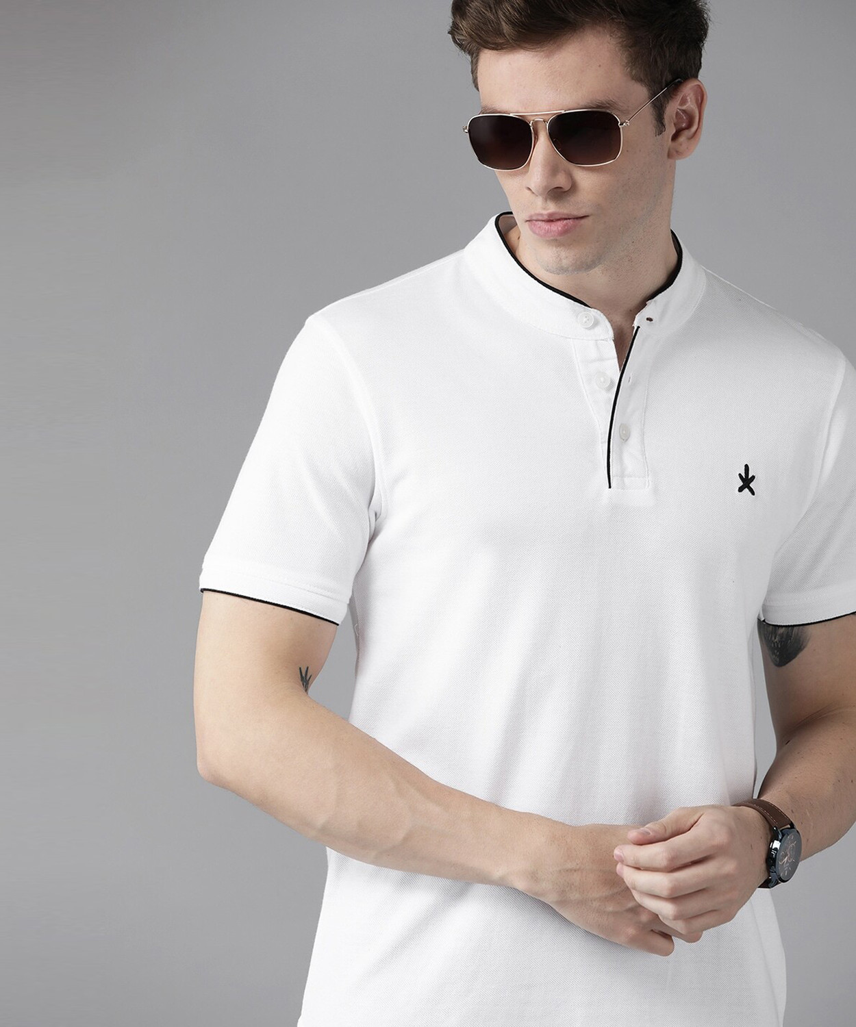 Image of Roadster Solid Men Mandarin Collar White T-Shirt