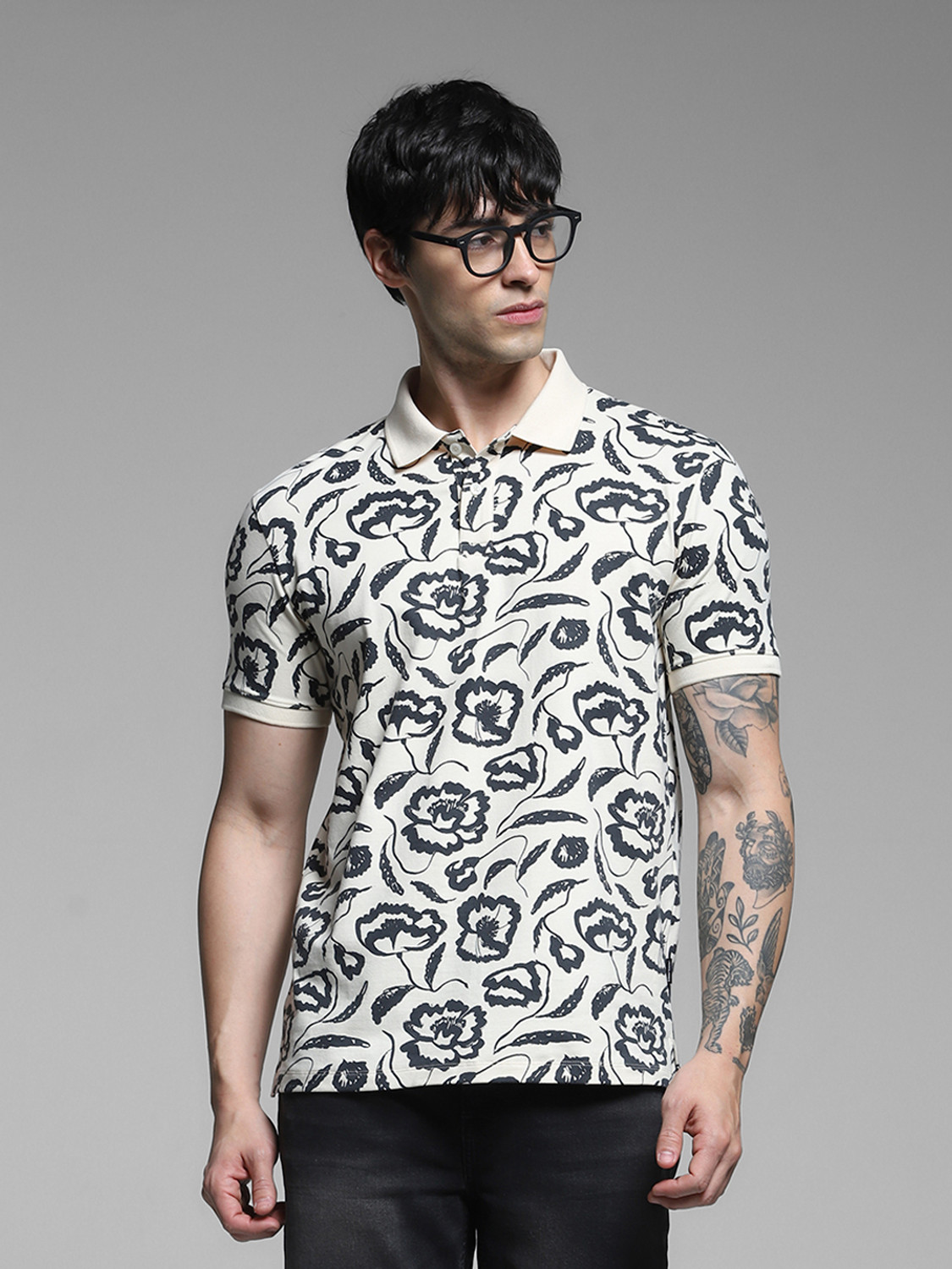 Image of JACK & JONES Solid Men Polo Neck White T-Shirt