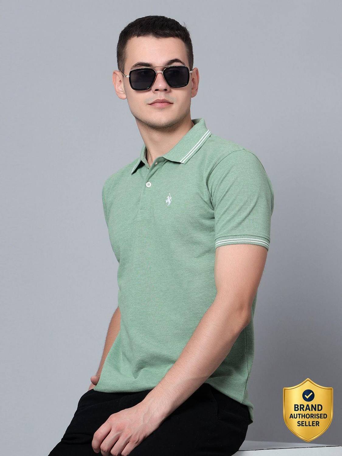 CANTABIL Solid Men Polo Neck Green T-Shirt