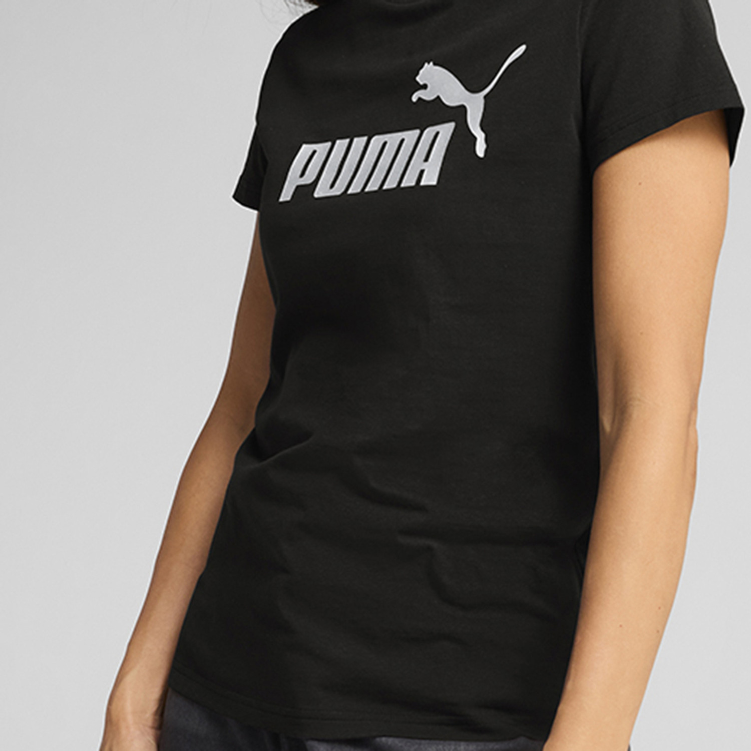 Image of PUMA Printed Women Crew Neck Black T-Shirt