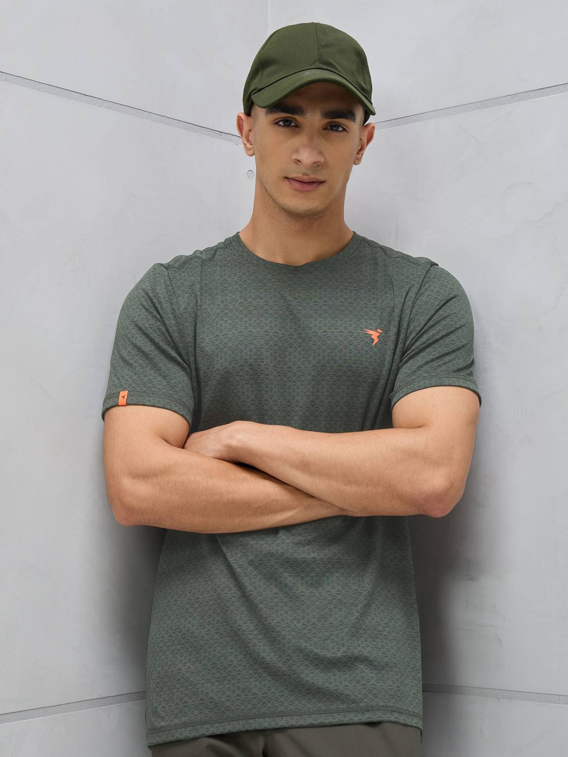 TECHNOSPORT Men Green Crew Neck T-Shirt - Image 1