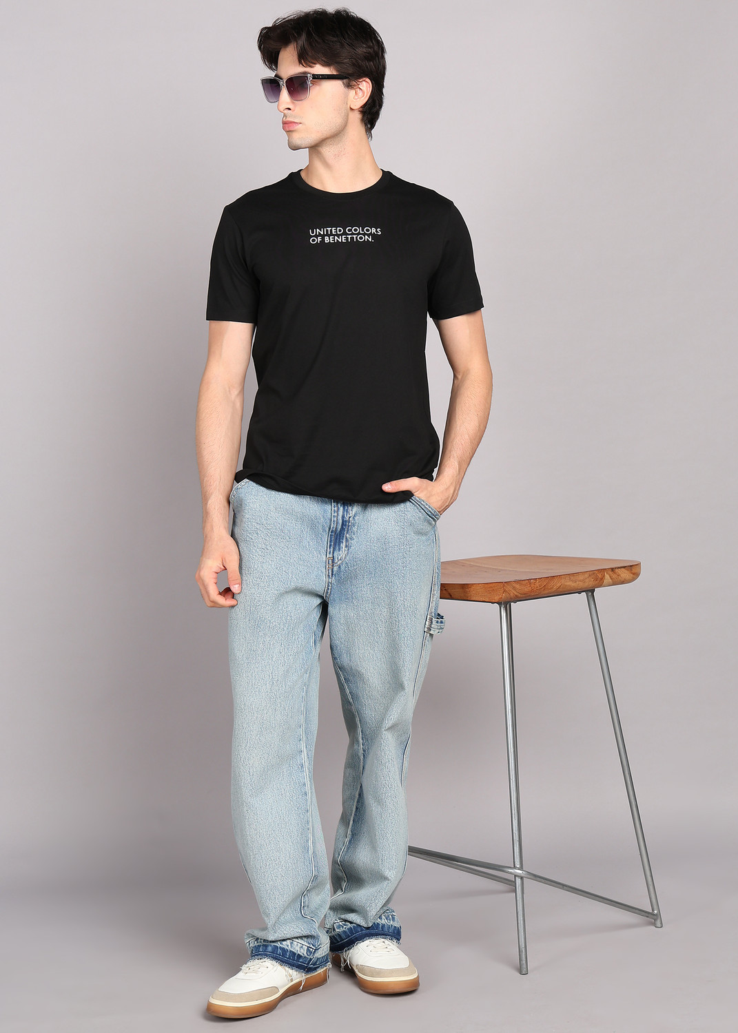 Image of United Colors of Benetton Printed Men Round Neck Black T-Shirt